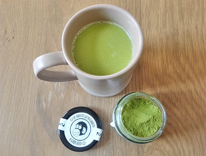 healthy matcha latte made at home