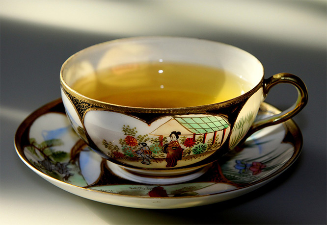 green tea in teacup