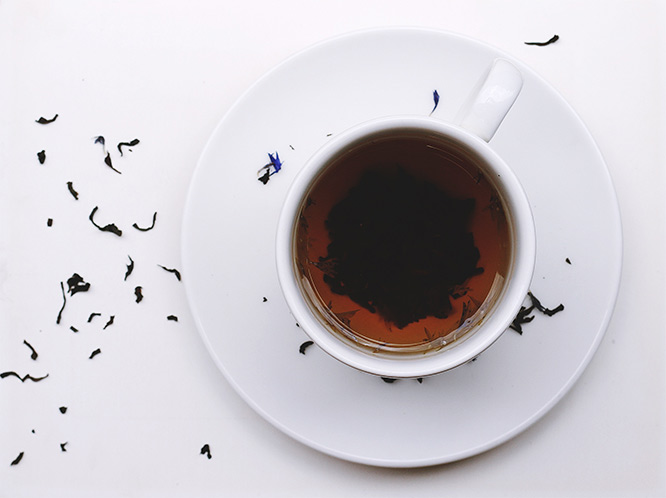 decaf tea in teacup