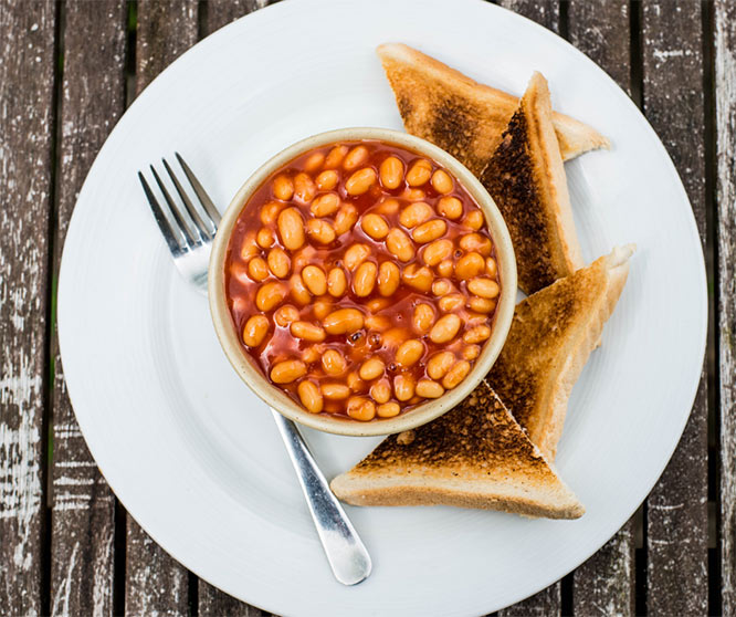 baked beans with toast